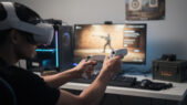découvrez la sortie officielle de « hot dogs, horseshoes & hand grenades », le célèbre jeu de tir en réalité virtuelle, quittant enfin son accès anticipé pour une expérience complète et immersive.